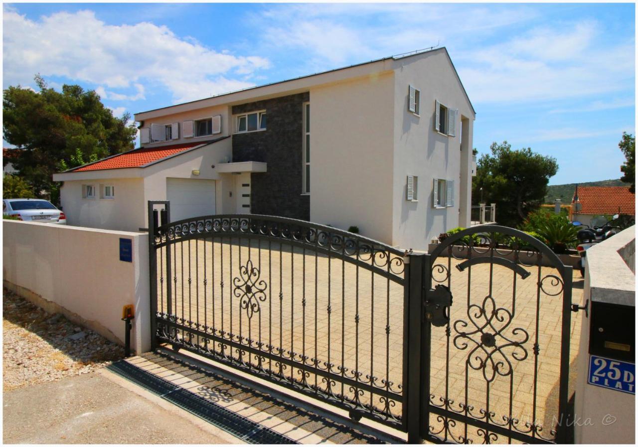 Apartments Nika Primosten Exterior photo