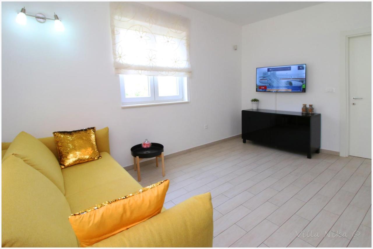 Apartments Nika Primosten Exterior photo