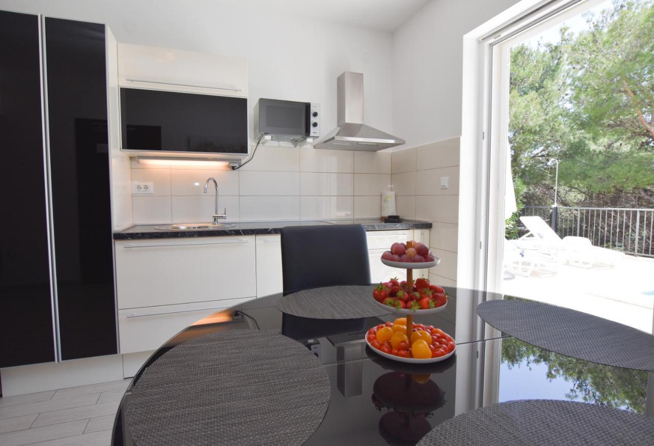 Apartments Nika Primosten Exterior photo